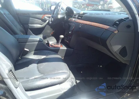 2001 Mercedes-Benz S-Class Base (A5) z USA, uszkodzony, nr VIN WDBNG75J11A221435